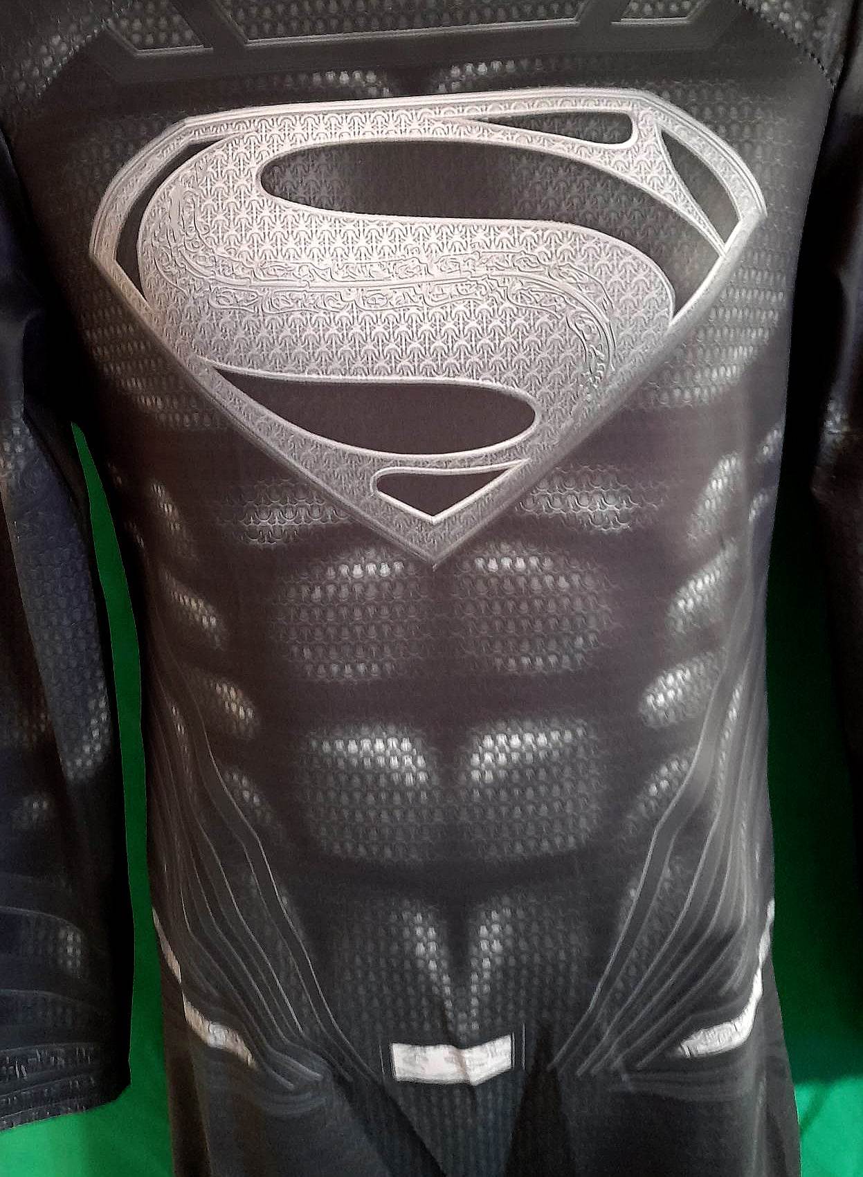 SUPERMAN BLACK SUIT - SupergeekDesigns
